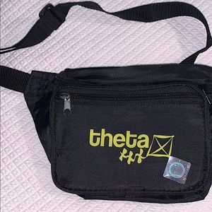 Theta Fannypack